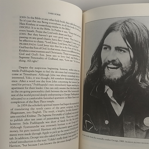 Dark Horse: The Private Life of George Harrison, Hardcover, First Printing '90 - Picture 10 of 13